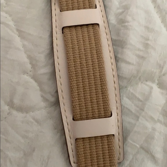 Coach Crossbody Classic Signature bag - Picture 4 of 15